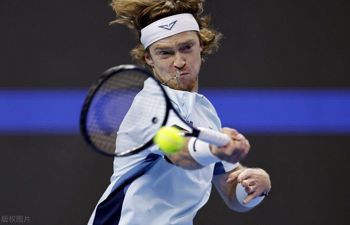 而赵心童 而赵心童