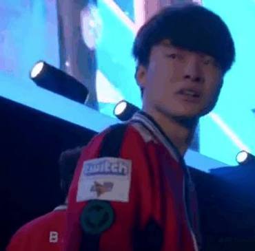 积极进攻的 积极进攻的